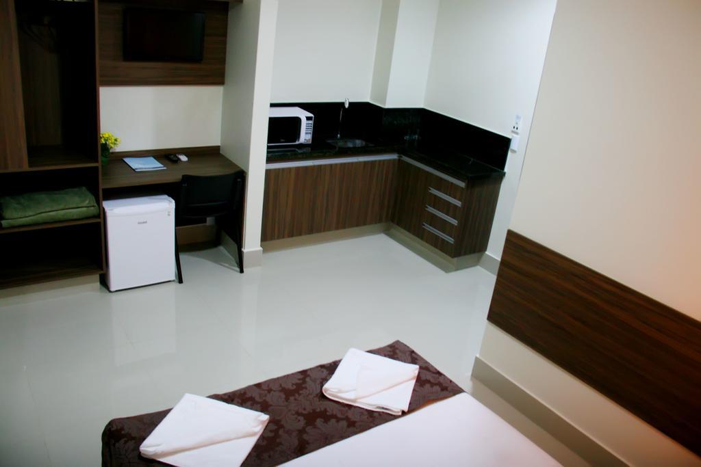 Hotel Belugi Goiânia Habitación foto