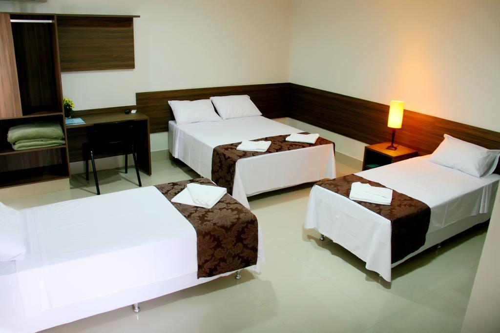 Hotel Belugi Goiânia Habitación foto